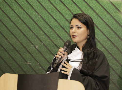 Fernanda Nunes dos Santos, do curso de Serviço Social, foi a oradora geral dos neograduados