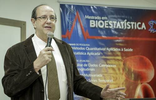 Pedro Silva ministra a aula magna