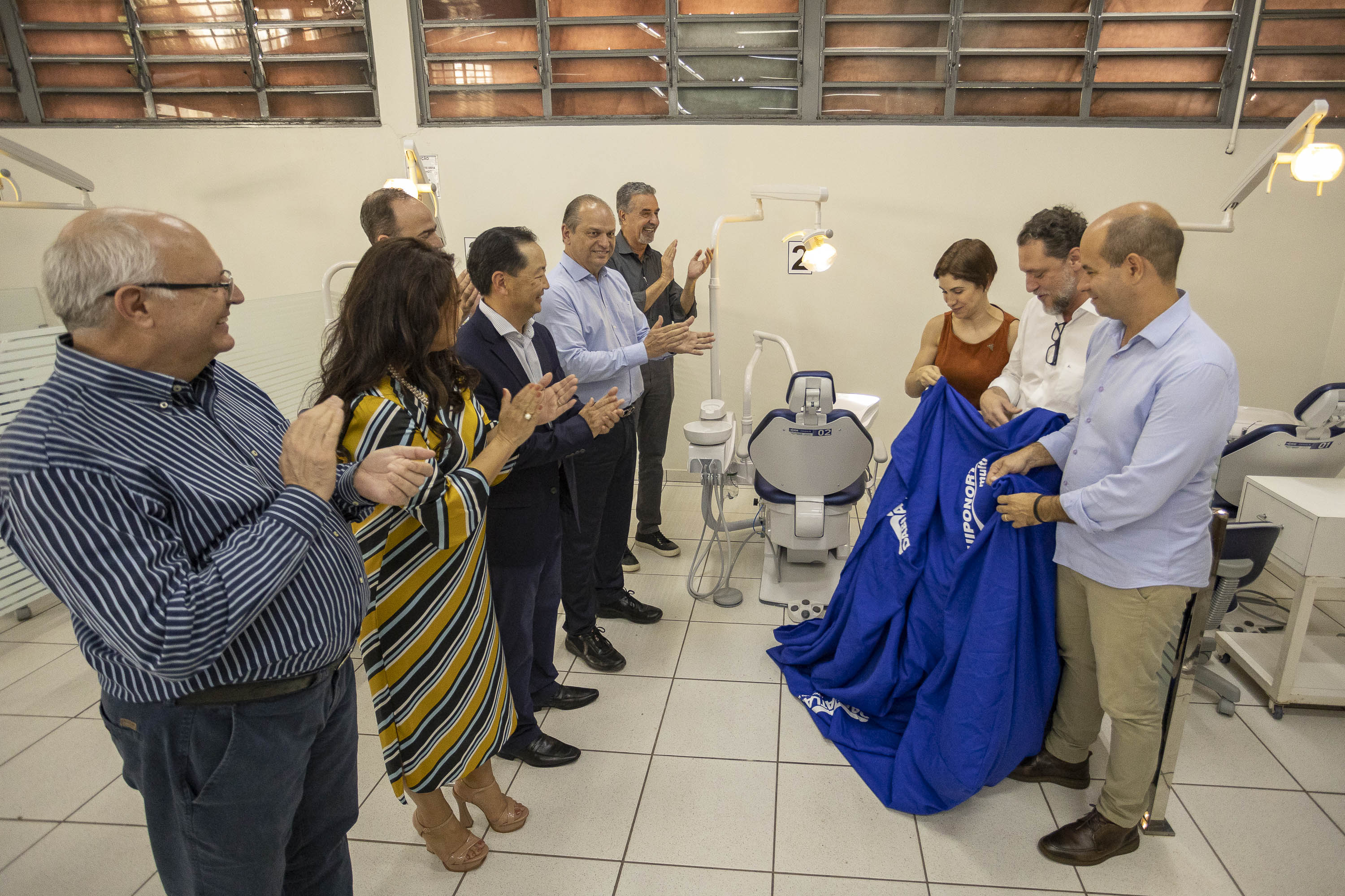 2023 03 03 Entrega Equipos Odontologia UEM 5264