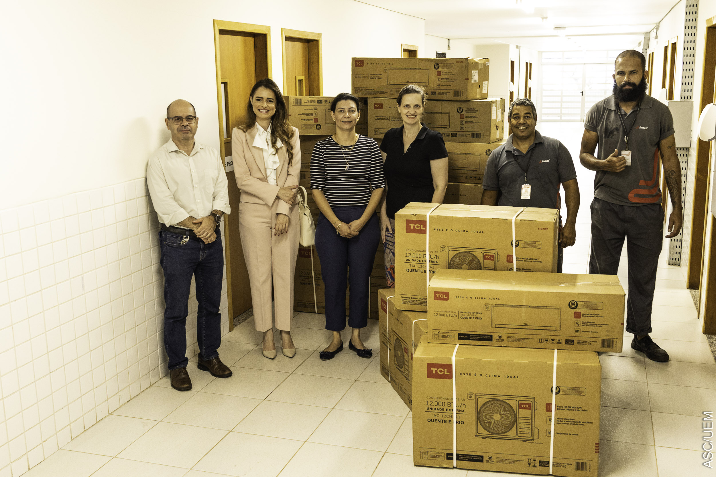 2023 11 01 Entrega de Ar Condicionado para o Curso de Contabeis 7472