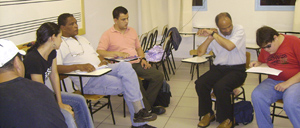 Alunos do curso de música para deficientes visuais