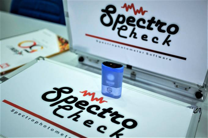 01bspectrocheck-uem