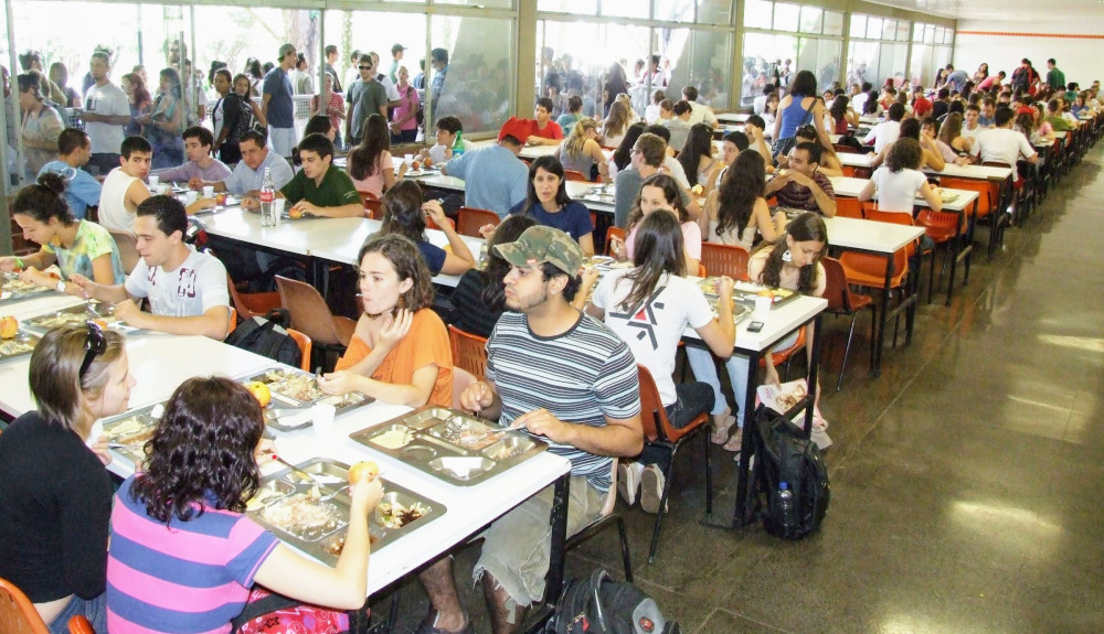 restaurante-universitario