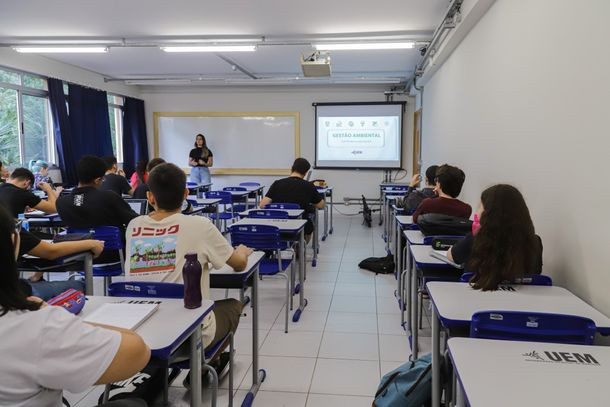 uem-anuncia-pss-para-contratacao-de-16-professores-temporarios-de-medicina-6574699b3efe1