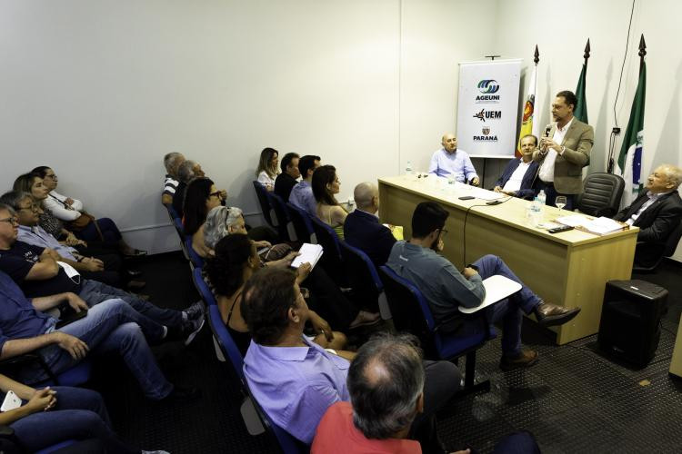 2023-03-29criacaodaageuni-69770