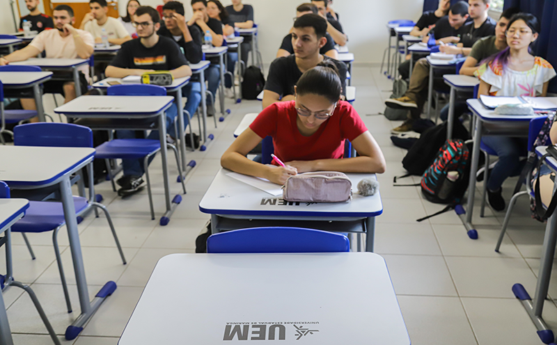 uem-abre-inscricoes-para-vestibular-de-verao-e-pas-2024